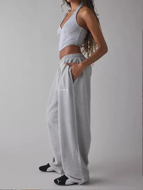 M6067 Pantalones de pierna recta de estilo informal de moda sueltos bordados pantalones largos deportivos de moda que combinan con todo