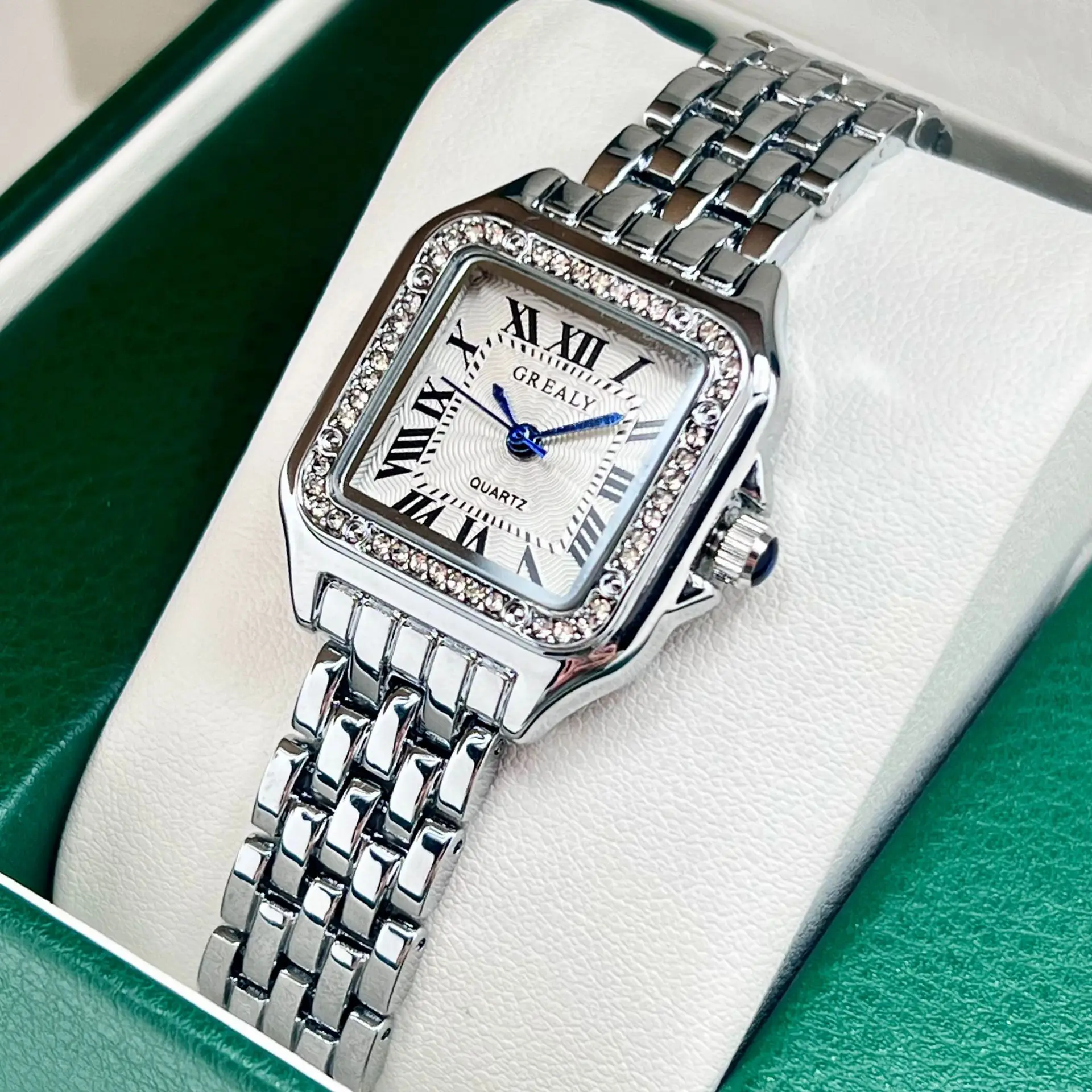 Nuevo reloj para mujer, marca de lujo ligera, negocios, acero inoxidable dorado, relojes de cuarzo a la moda para mujer, reloj de pulsera para mujer