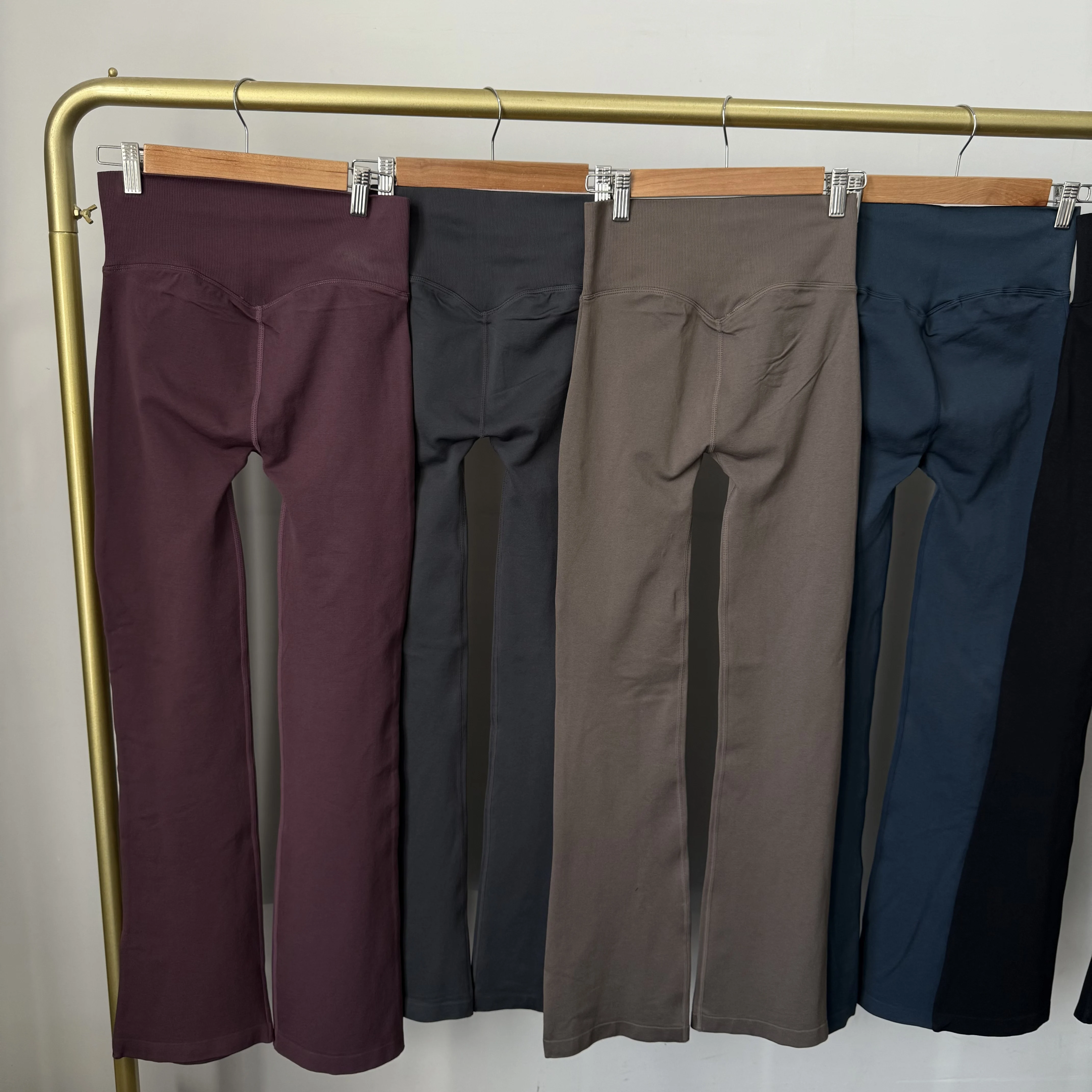 Compresión de cintura alta sin líneas incorrectas, Micro acampanado, ropa para Yoga al aire libre, pantalones elásticos sin costuras para Fitness, mallas de elevación
