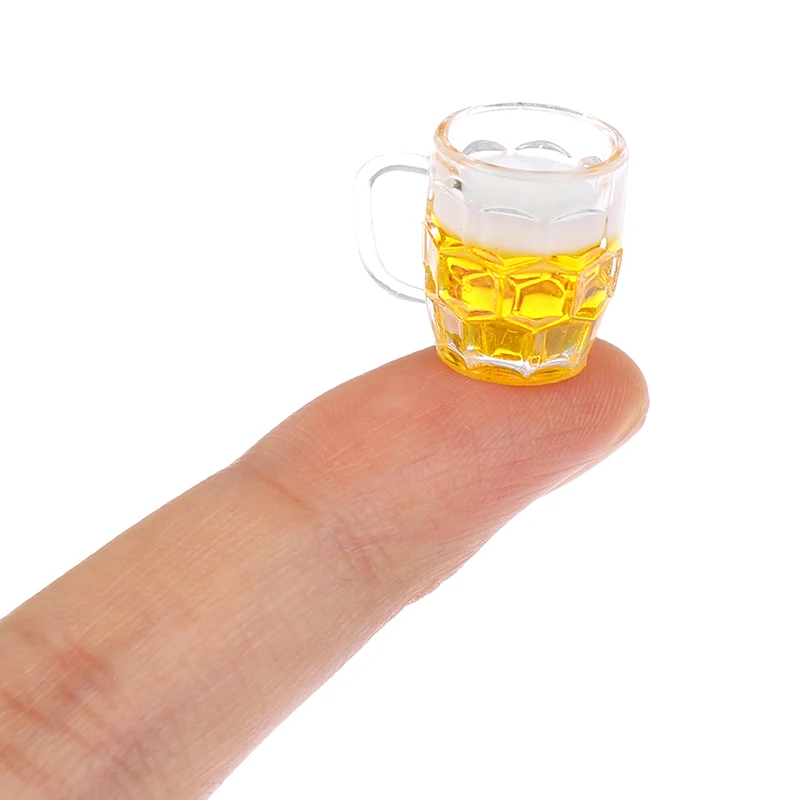 Juguetes para casa de muñecas, modelo de escena en miniatura a escala, accesorios para casa de muñecas, Mini taza de cerveza, juguete para niños, 1/12