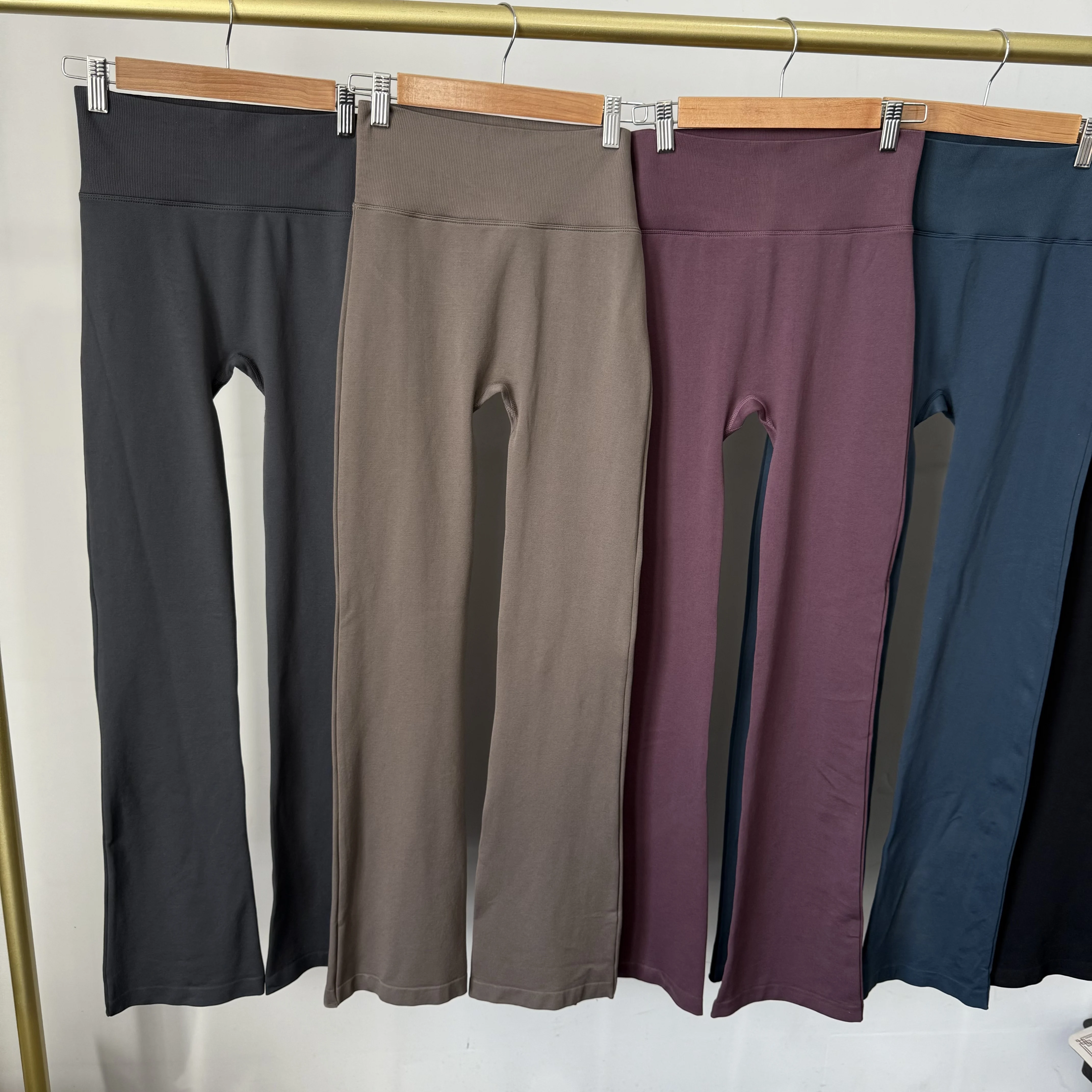 Compresión de cintura alta sin líneas incorrectas, Micro acampanado, ropa para Yoga al aire libre, pantalones elásticos sin costuras para Fitness, mallas de elevación