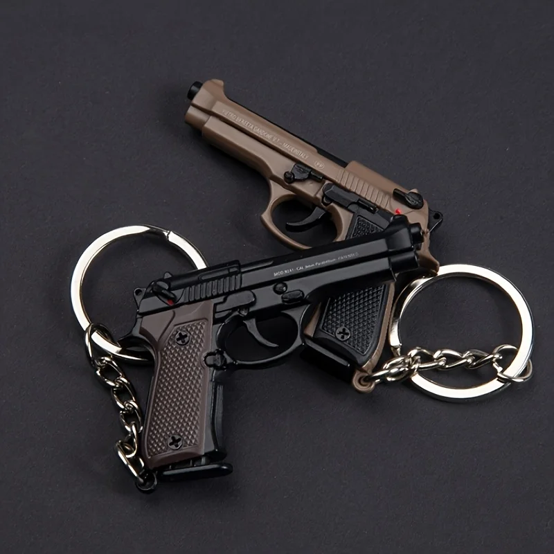 Llavero Táctico de Pistola 2026 - Modelo de Aleación 1:4 con Borlas y Cubierta Transparente, Colgante Deportivo para Bolsa, Regalo para Hombres, Mini Colgante
