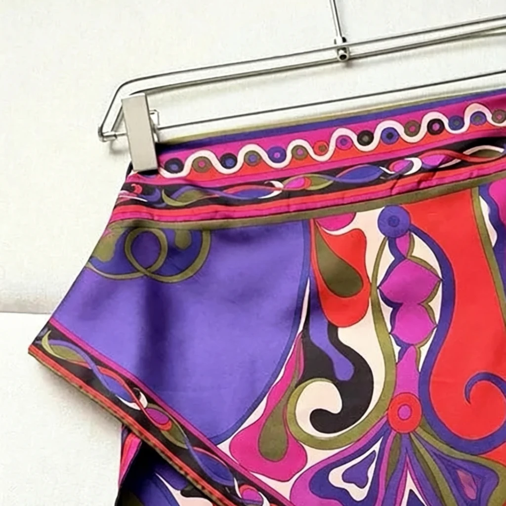 Pañuelo Morado Clásico para Mujer con Logotipo de Diseñador, Accesorio de Tela de Marca de Lujo, Pañuelo Bandana