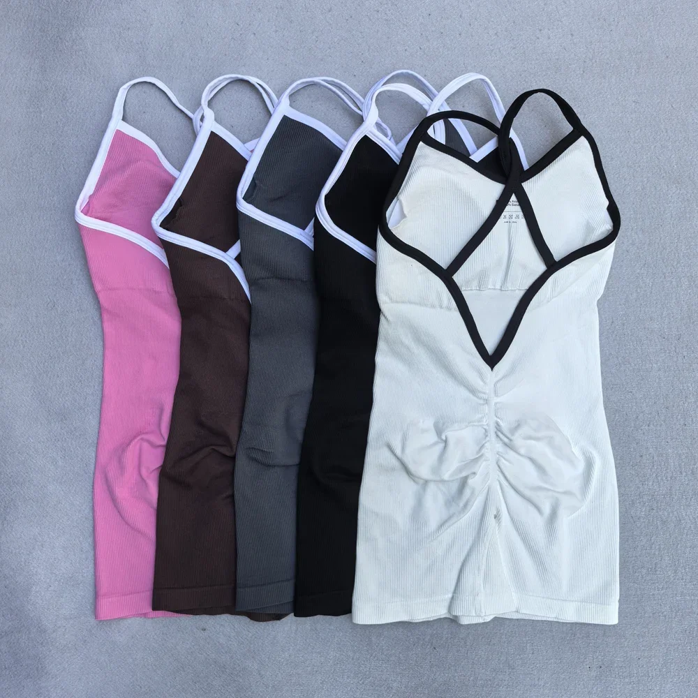 Mono de Yoga sin costuras para mujer, conjunto de gimnasio con tirantes finos, pantalones cortos de entrenamiento de ocio, sujetador acolchado, monos de Fitness de una pieza, verano