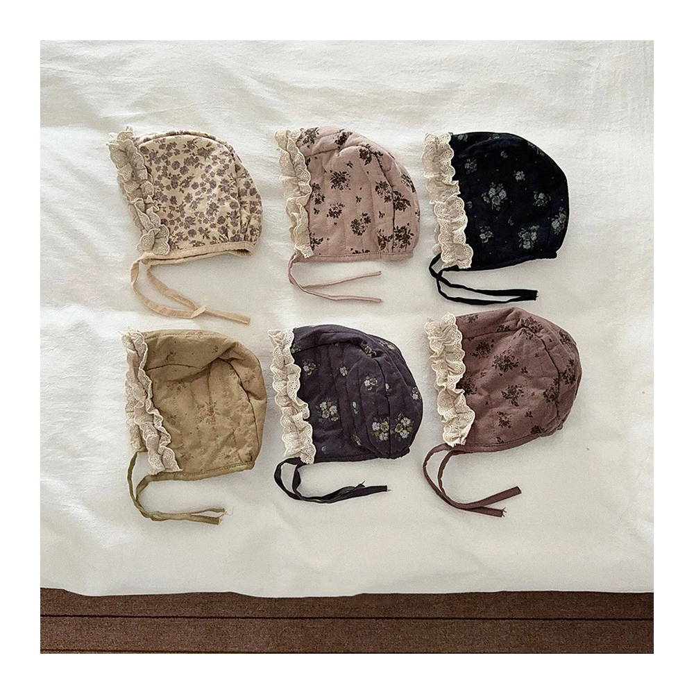 MILANCEL nuevo sombrero de invierno para niños lindo encaje empalmado Floral niños sombrero con protección de oídos 8 colores gorra de palacio para niñas
