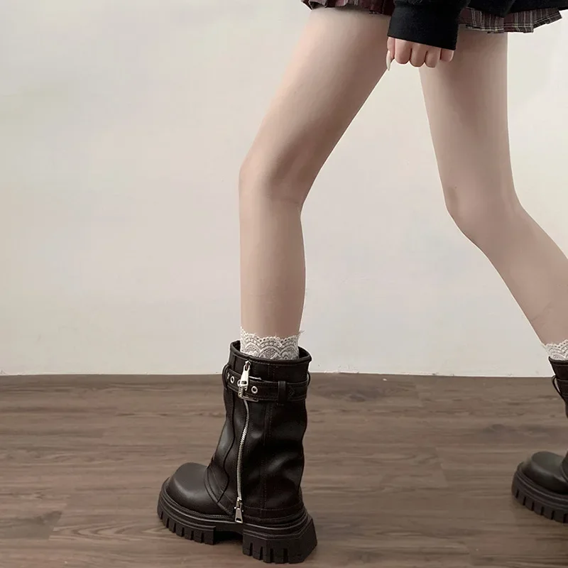 Botas de motociclista de invierno para mujer, botines planos de plataforma elegantes con hebilla de cinturón a la moda, botines de caballero informales para mujer