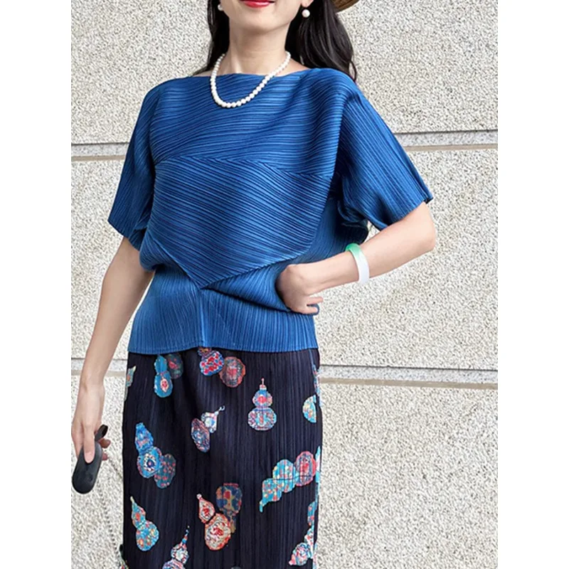 Camiseta Miyake Plisada 2026, Cuello Redondo, Manga Corta, Estilo Murciélago, Ligera, para Mujer, Verano, Vacaciones, Viajes