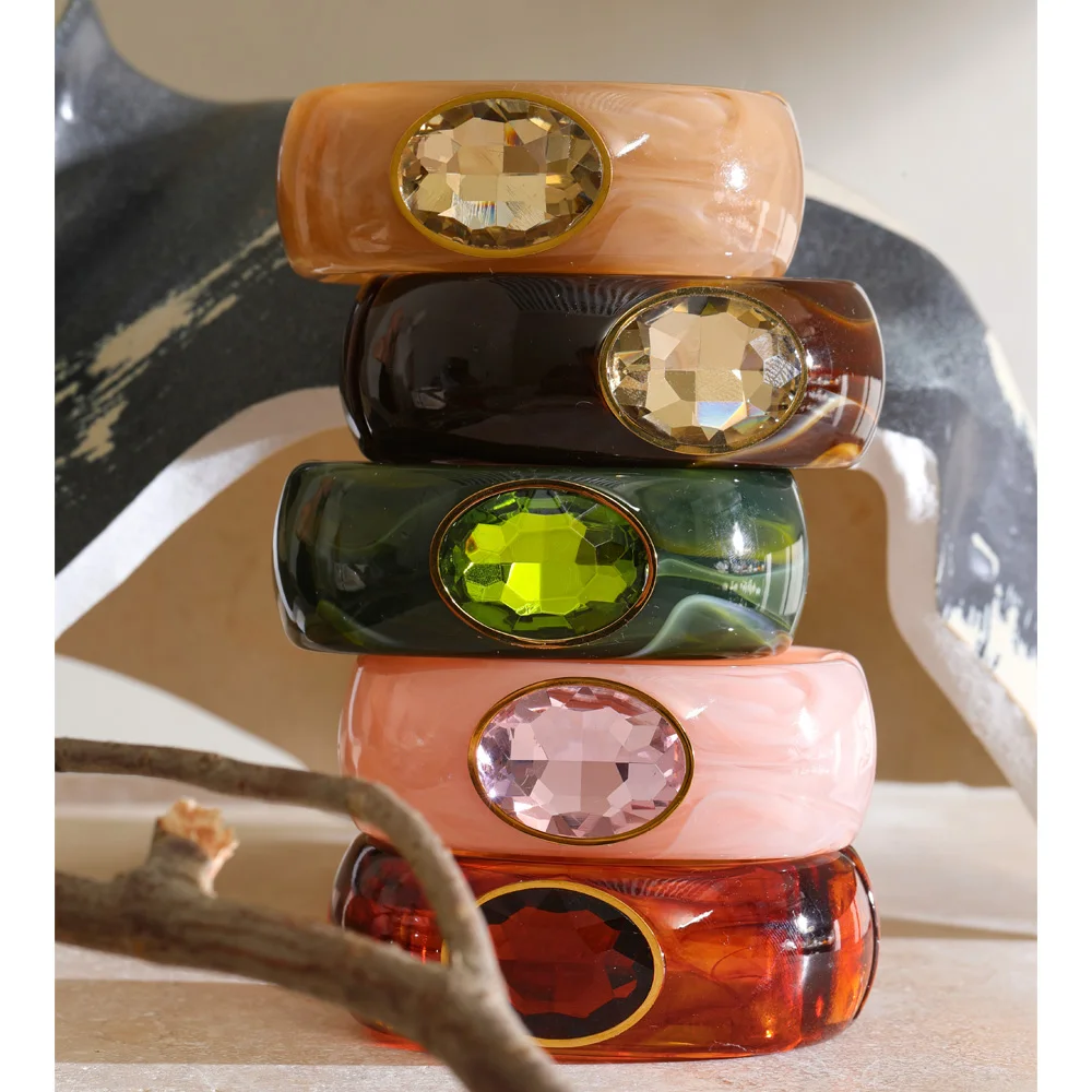 Yhpup Brazalete Grueso de Resina Acrílica de 63 mm, Estilo Otoño Invierno 2026, Joyería de Muñeca Impermeable