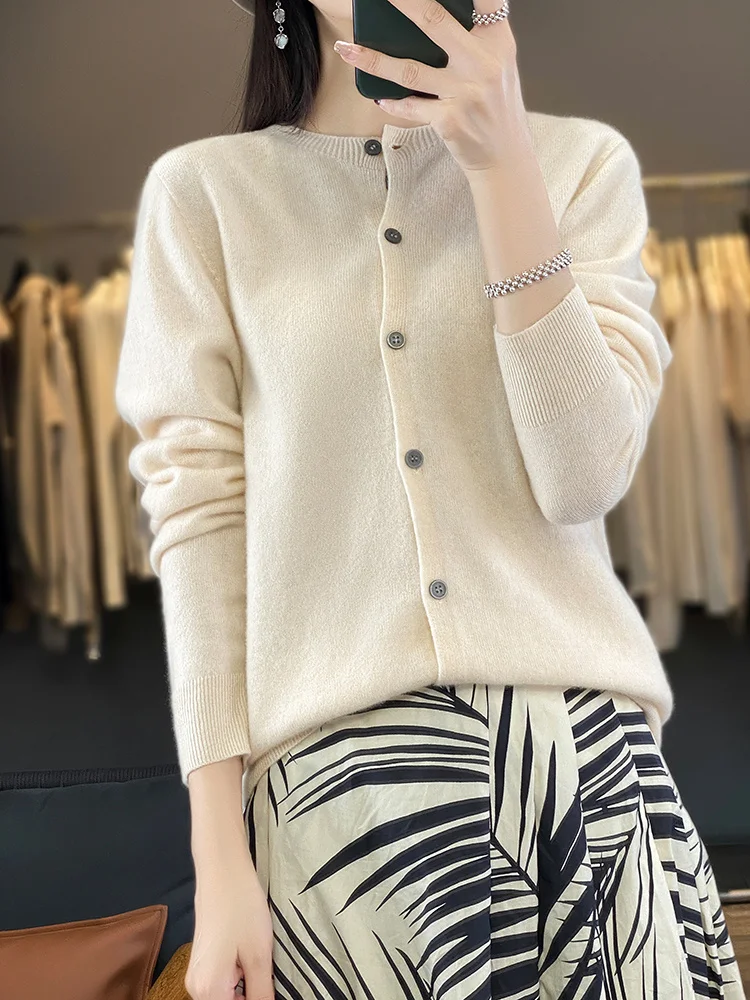 Suéter de lana merina de 100% para mujer, cárdigan con cuello redondo, prendas de punto con botones de estilo básico, Tops suaves informales para Otoño e Invierno