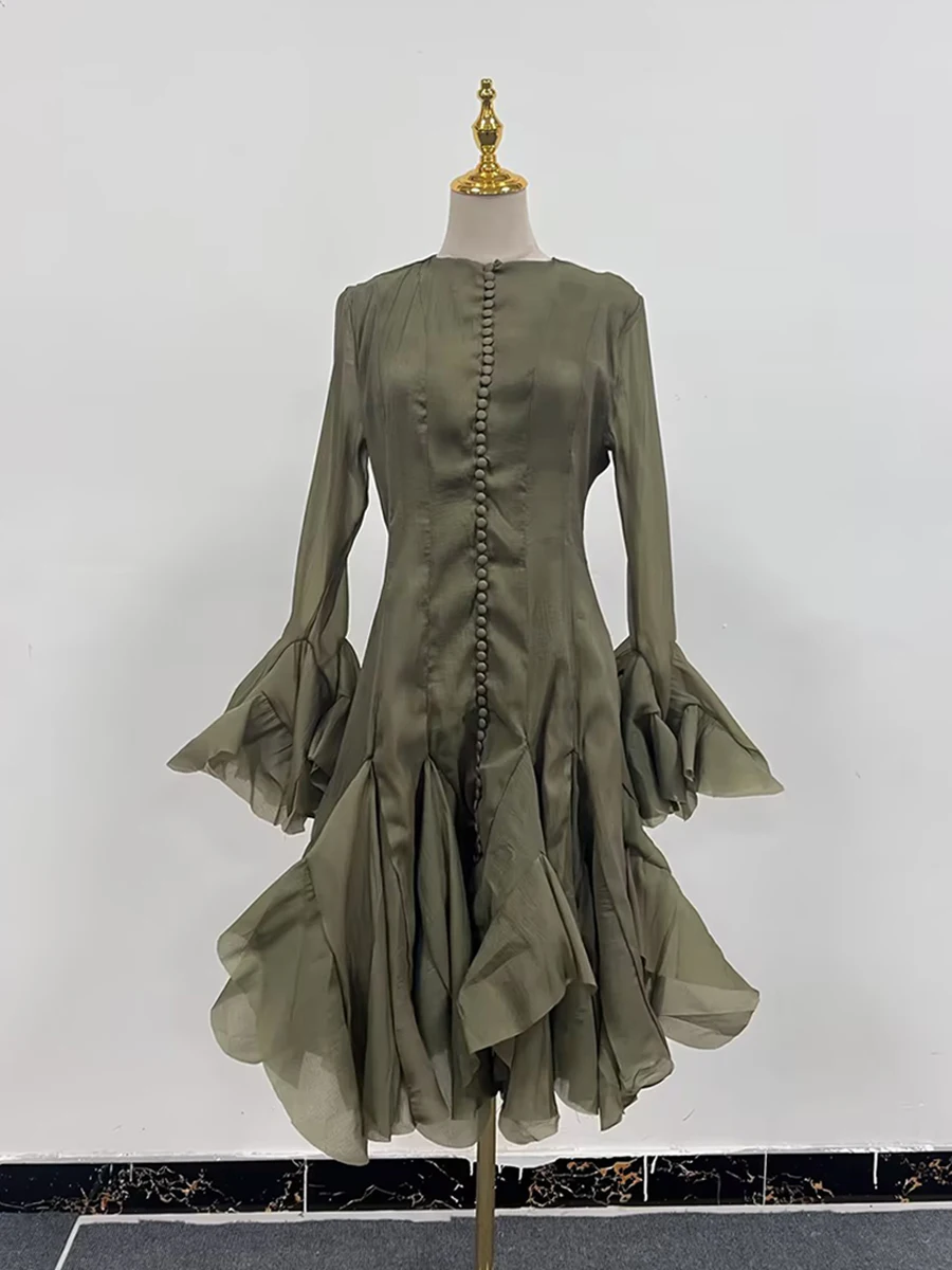 TWOTWINSTYLE, vestidos adelgazantes lisos con botones empalmados para mujer, cuello redondo, manga larga, cintura alta, volantes de retazos, moda femenina nueva