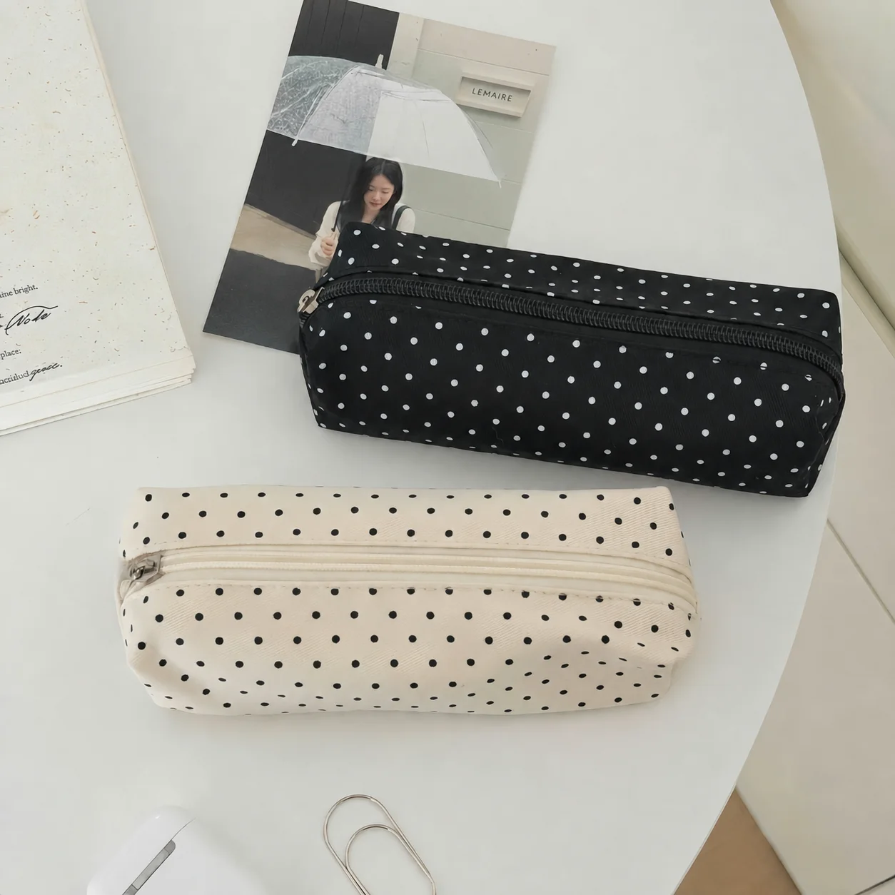 Estuche de lona con diseño de lunares, bolsa de papelería estética simple, bolsa de almacenamiento pequeña portátil para estudiantes, suministros para el regreso a la escuela