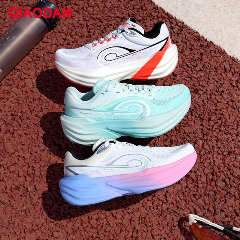QIAODAN TG1.0 Zapatillas de running para mujer 2026, nuevas zapatillas de plataforma para carreras, absorción de impactos, suaves, para larga distancia QDB022253285